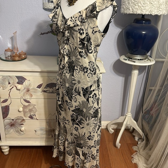 Jonathan Martin Studio Dress - Picture 4 of 5